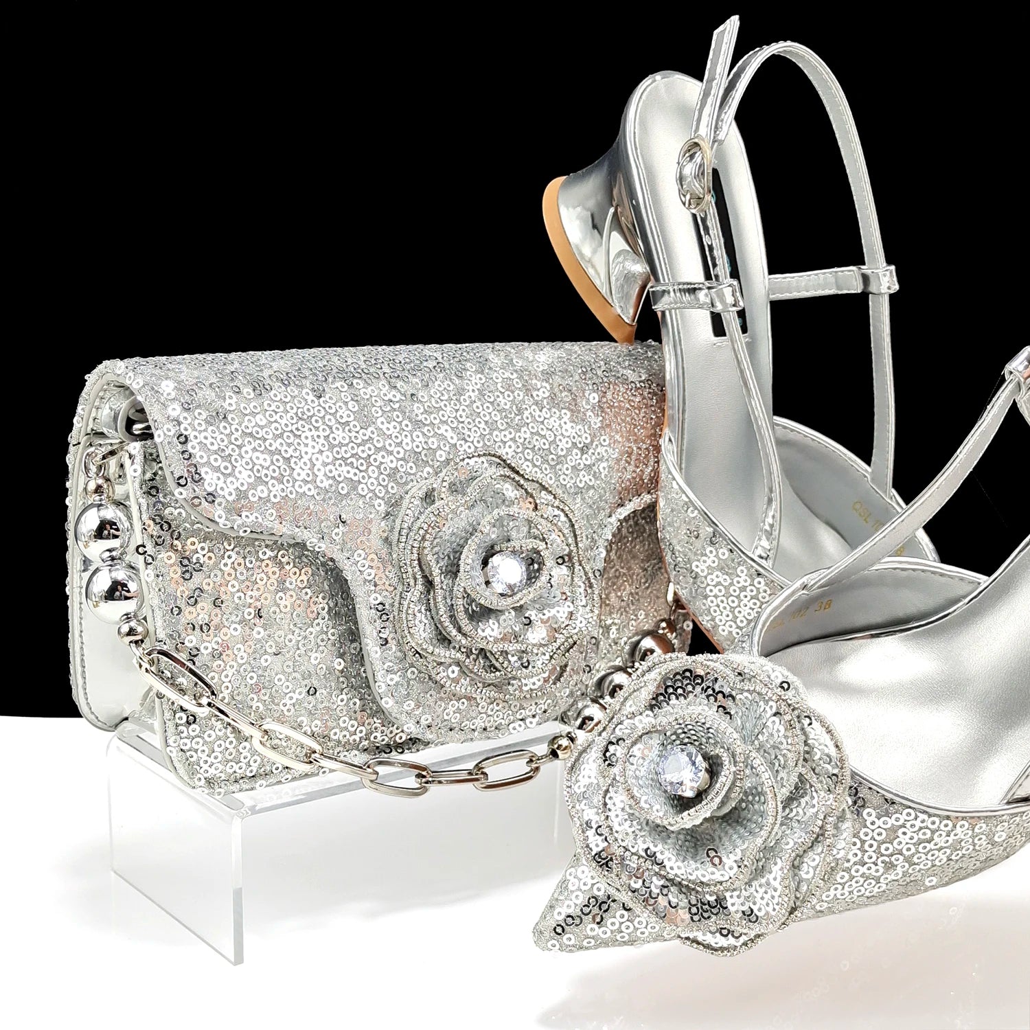 Modern Temptation & Floral Allure