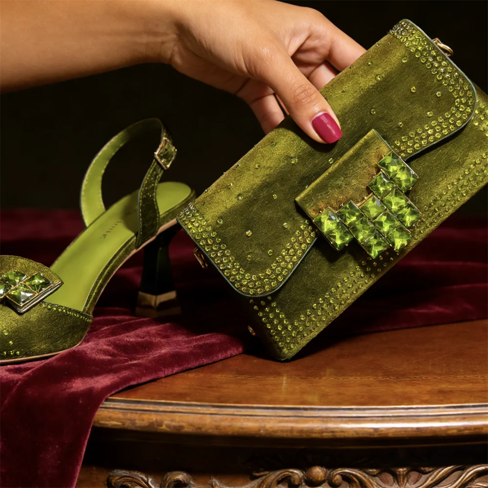 Italy Elegant Rhinestone Pointed Toe High Heels & Matching Bag Set - Perfect for Women's
